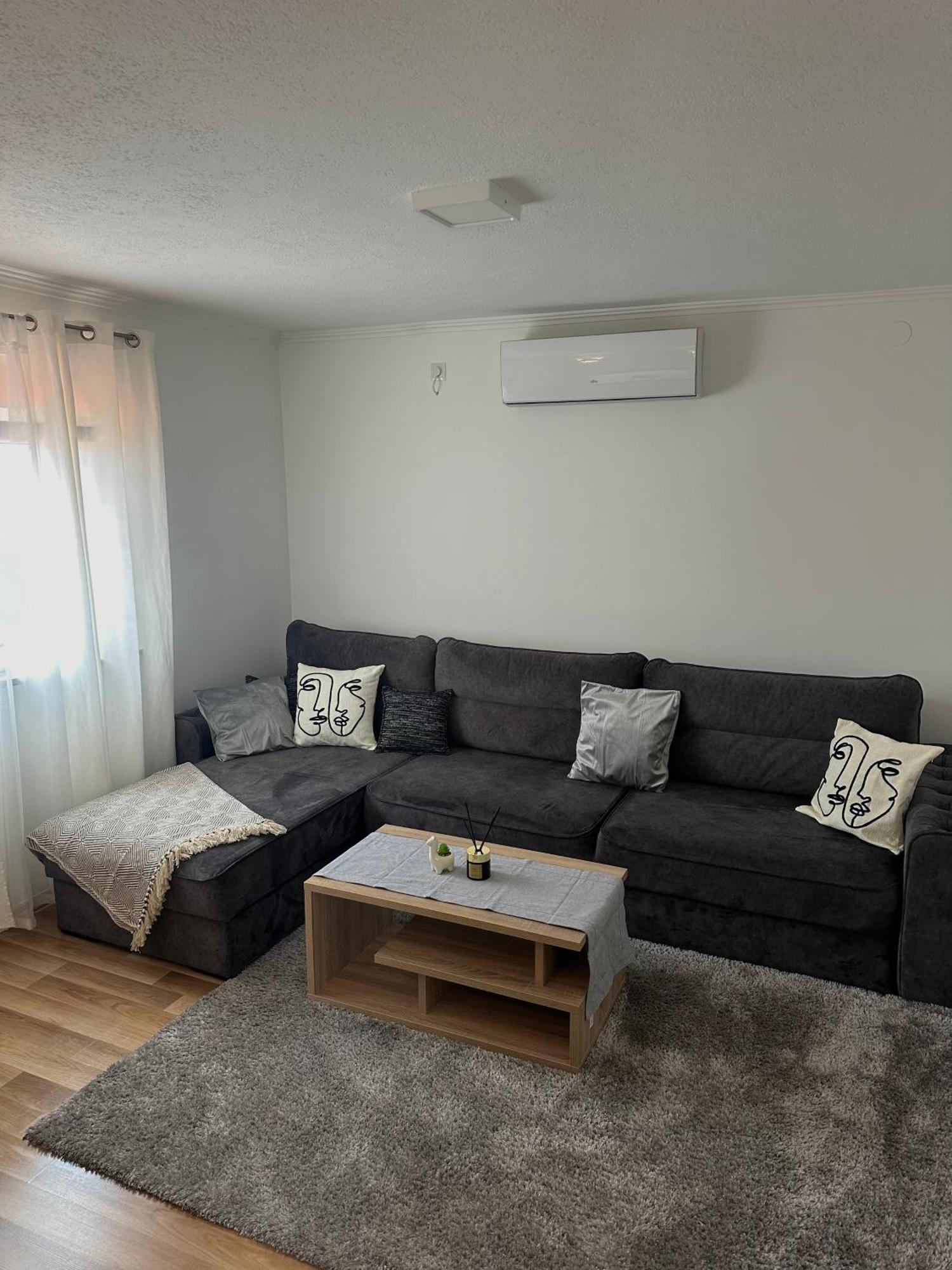 Apartman Emil Ljubuski Ngoại thất bức ảnh